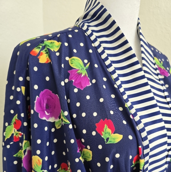 Victoria’s Secret Vintage Kimono Robe Gold Tag Floral Purple Red Blue One Size🌸 - Picture 5 of 10